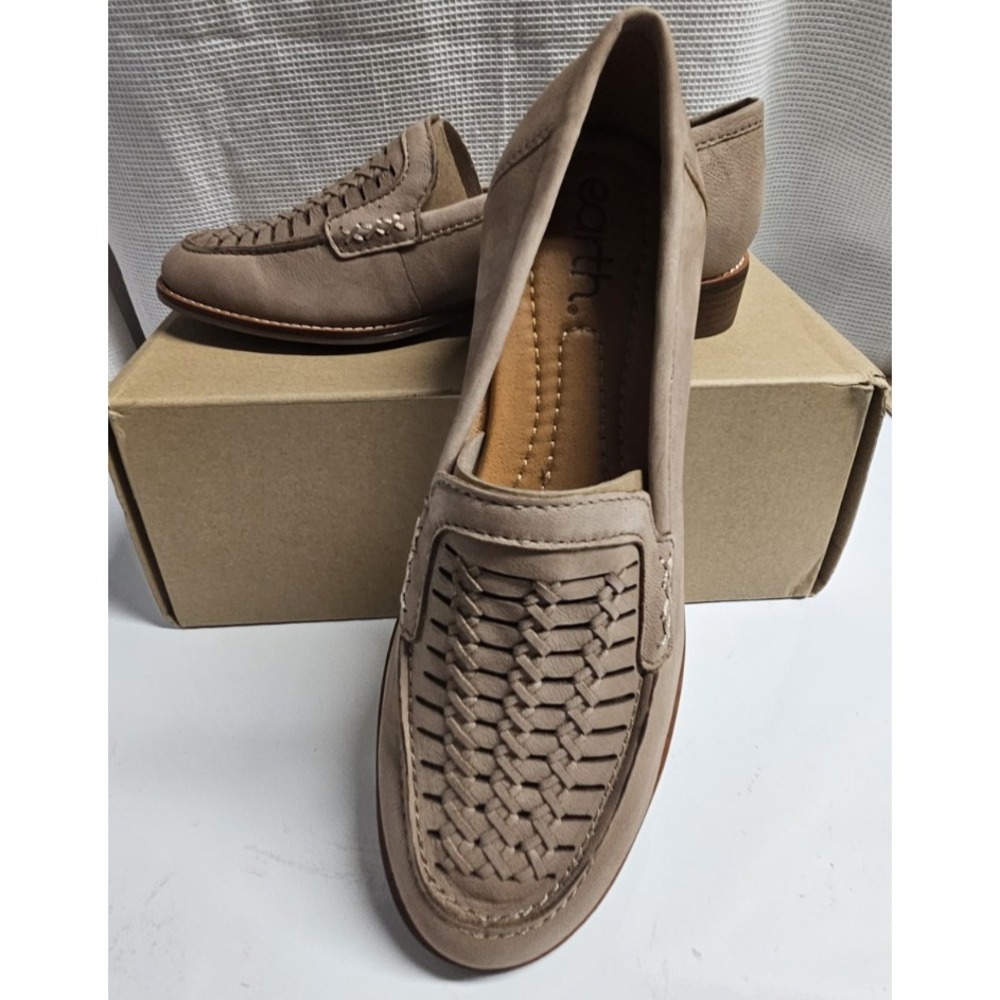 Earth Footwear Women Sz 6.5M Elona Loafer‎ Taupe leather upper